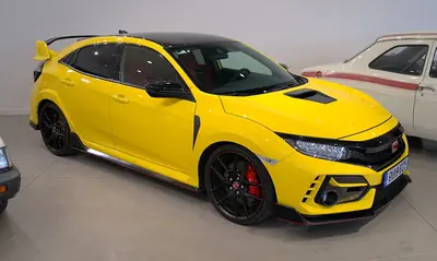 Honda Civic FC5 mi FE1 mi? Karşılaştırma