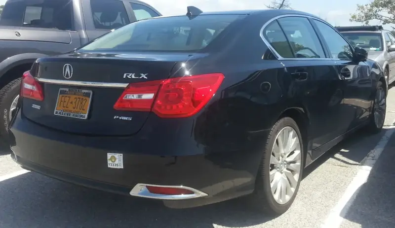 Acura RLX - 4