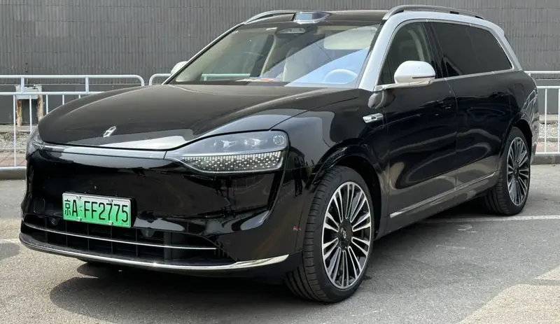 AITO M9 - 1