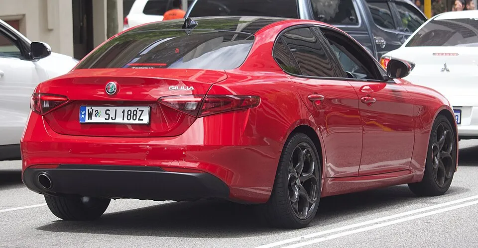 Alfa Romeo 2