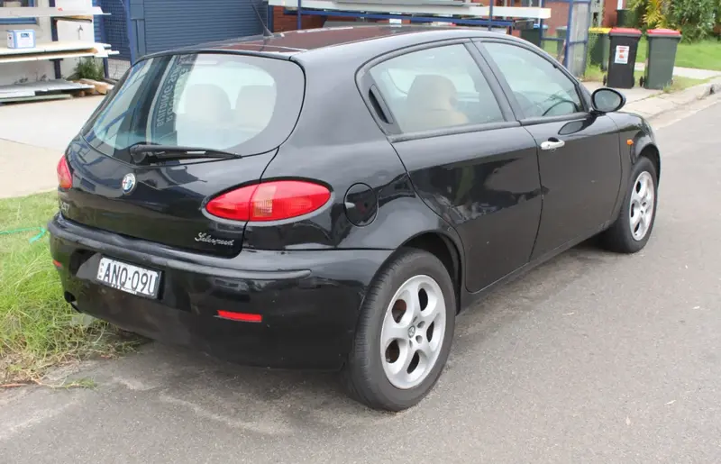 Alfa Romeo 147 - 2