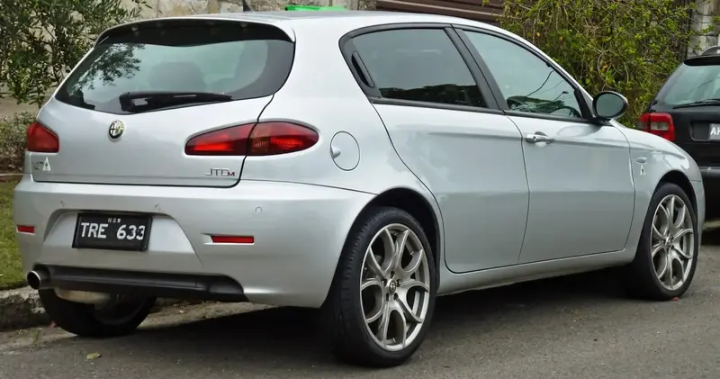 Alfa Romeo 147 - 2