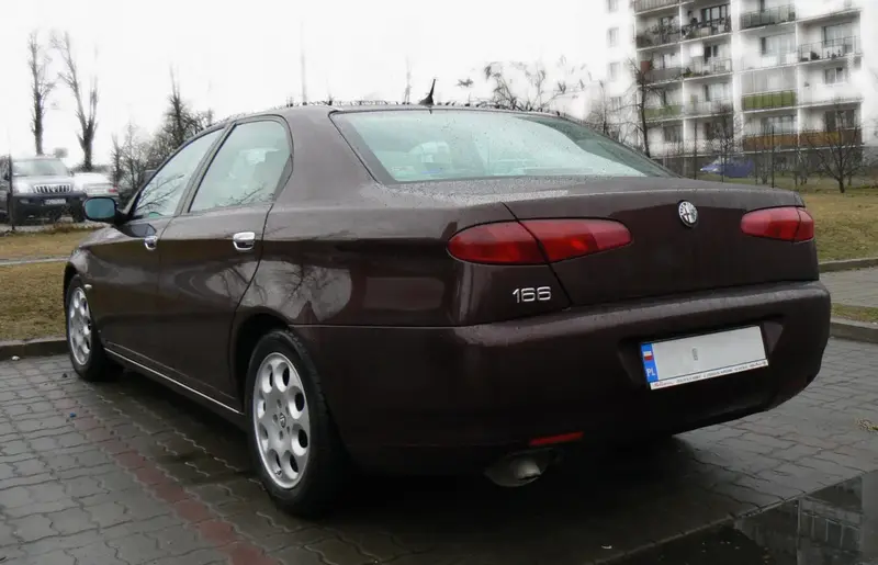 Alfa Romeo 166 - 4