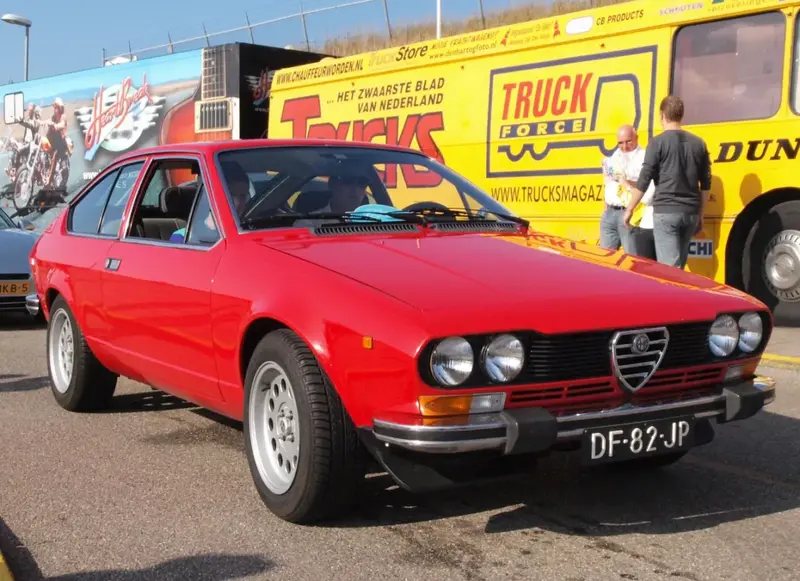 Alfa Romeo Alfetta Alfetta GT (116)