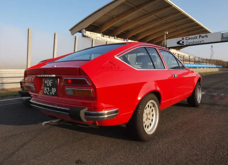 Alfa Romeo Alfetta - 2