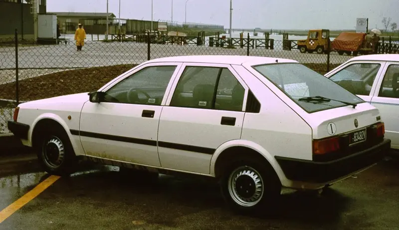 Alfa Romeo Arna - 2