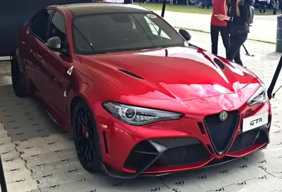Alfa Romeo Giulia Giulia (952)
