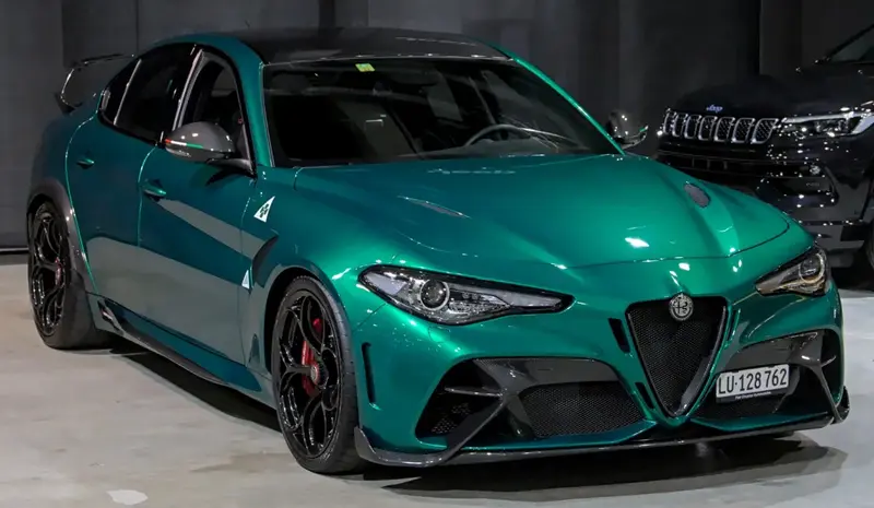 Alfa Romeo Giulia - 5