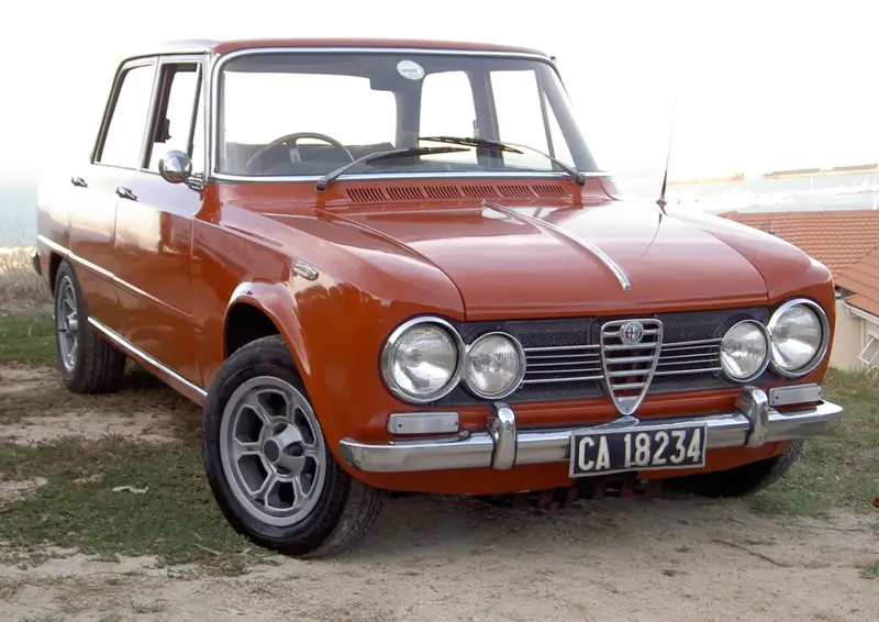 Alfa Romeo Giulia Giulia