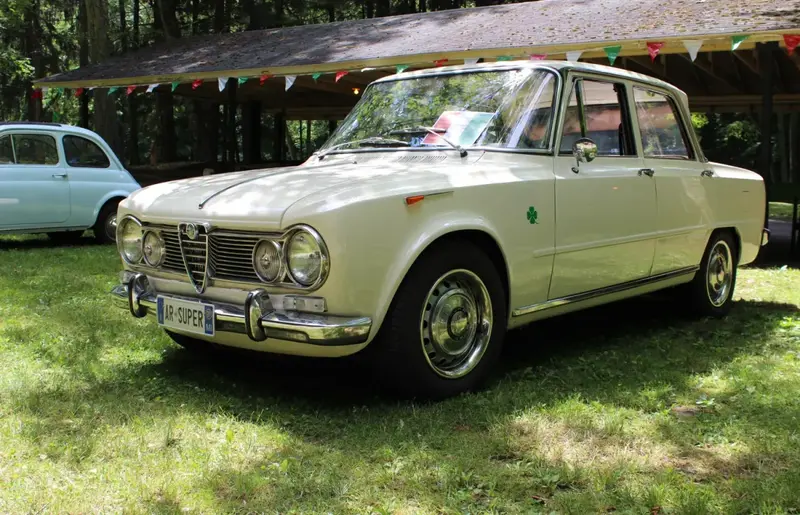 Alfa Romeo Giulia - 4
