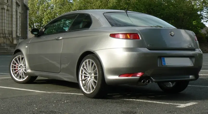 Alfa Romeo GT - 5