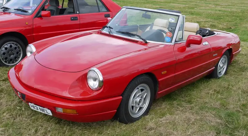 Alfa Romeo Spider - 4