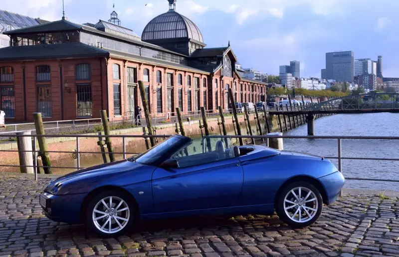 Alfa Romeo Spider - 4