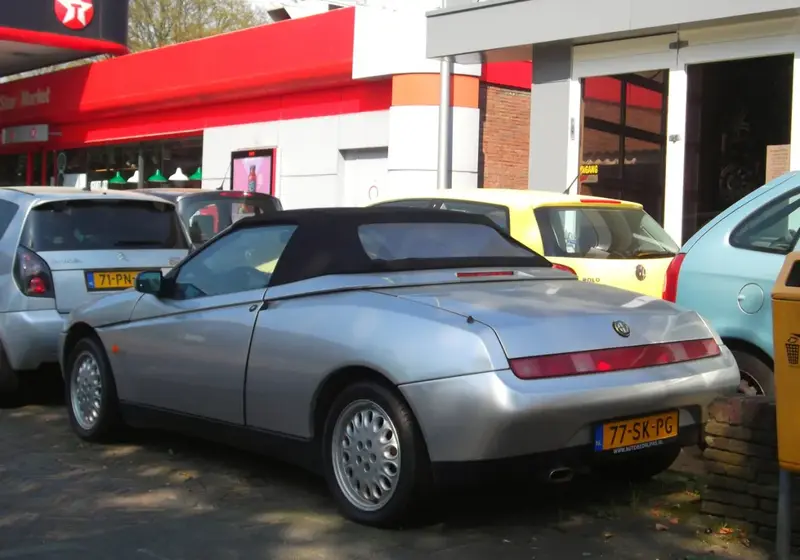 Alfa Romeo Spider - 5