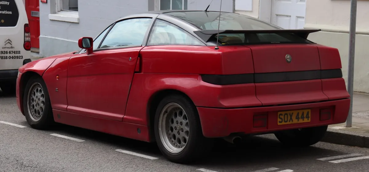 Alfa Romeo SZ SZ 3.0 V6 Zagato (210 bg) - görsel 3
