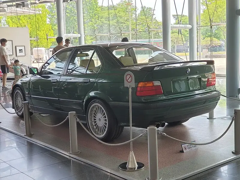 Alpina B8 - 3