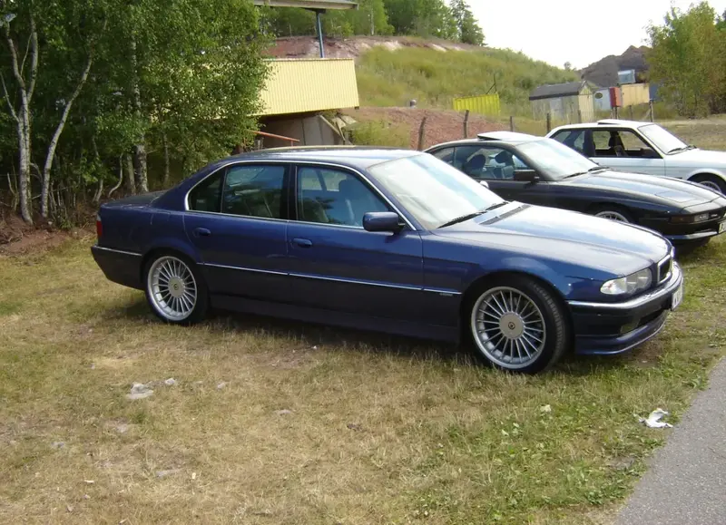 Alpina B12 B12 (E38)
