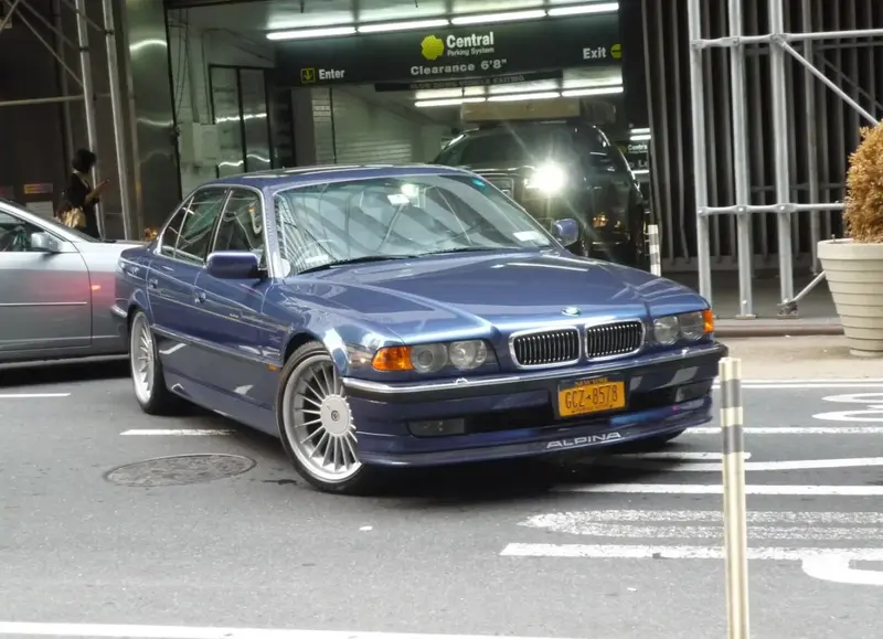 Alpina B12 - 4