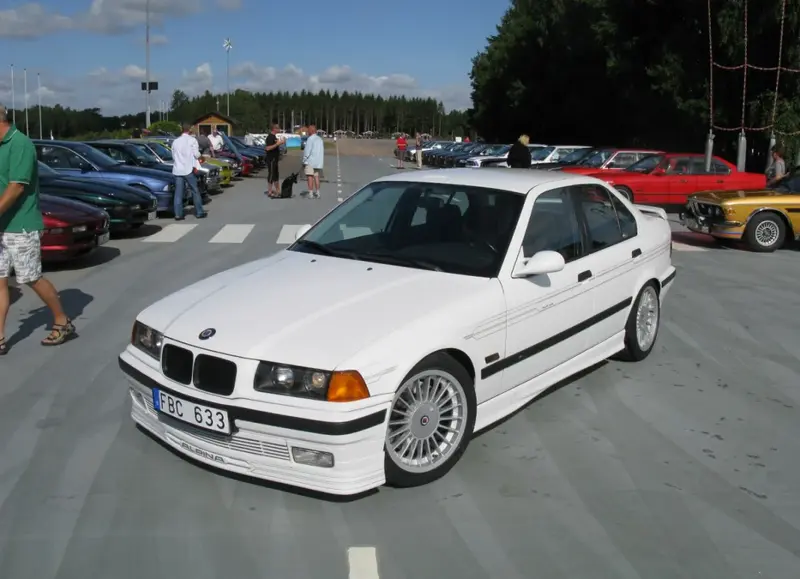 Alpina B3 B3 (E36)