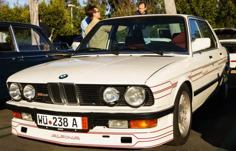 Alpina B9 B9 (E28)