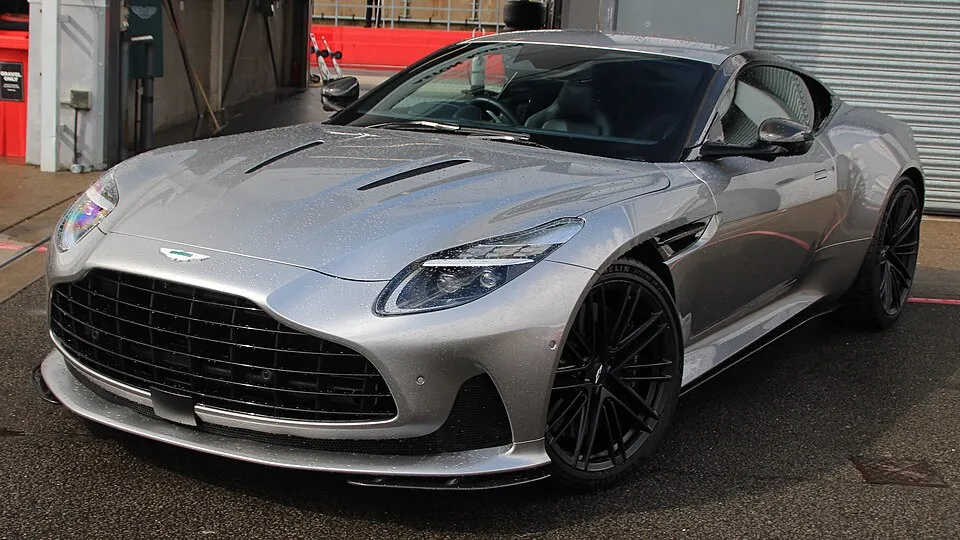 Aston Martin DB12 DB12