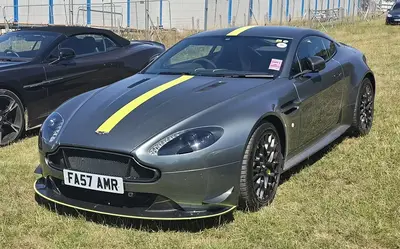 Aston Martin V8 Vantage V8 Vantage (2018)