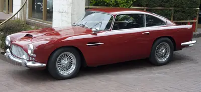 Aston Martin DB4 DB4