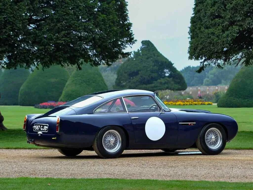 Aston Martin DB4 DB4