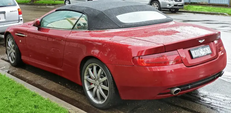 Aston Martin DB9 - 3