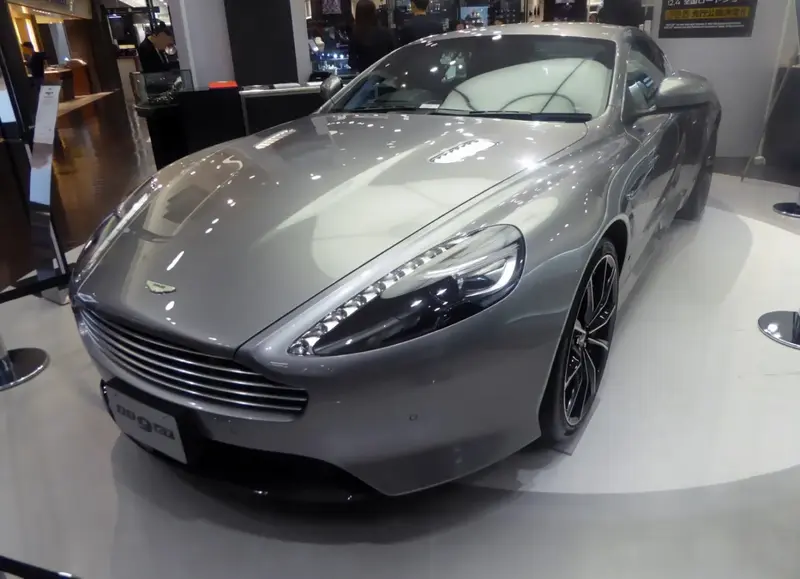 Aston Martin DB9 - 2