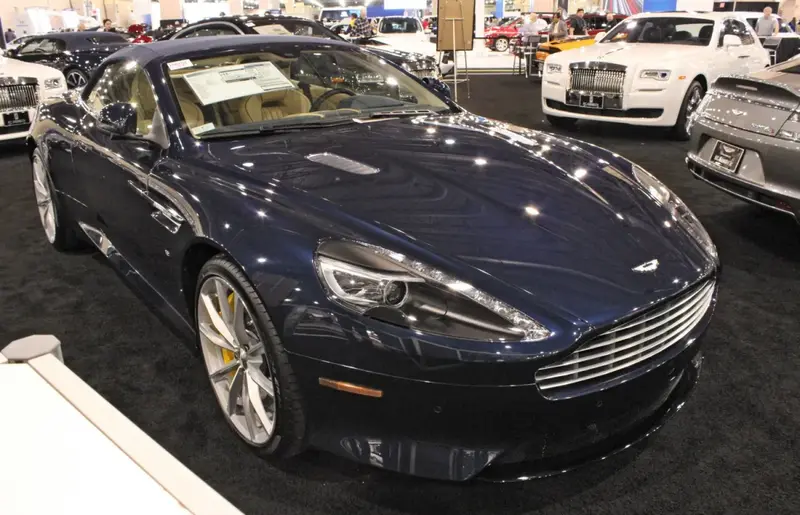 Aston Martin DB9 - 2