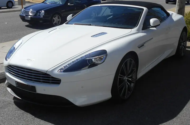 Aston Martin DB9 - 2