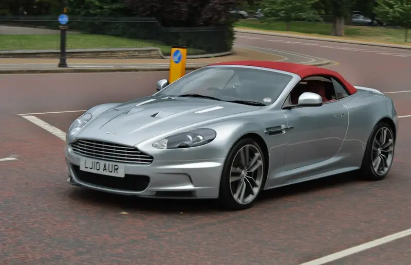 Aston Martin DBS DBS V12 Volante