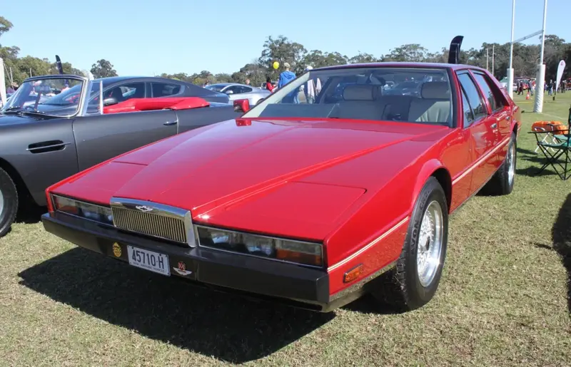 Aston Martin Lagonda - 3