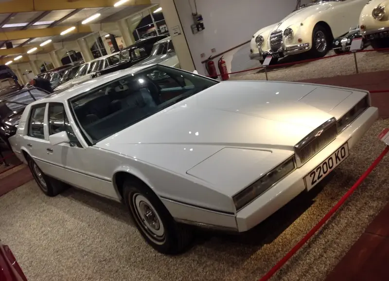 Aston Martin Lagonda - 5