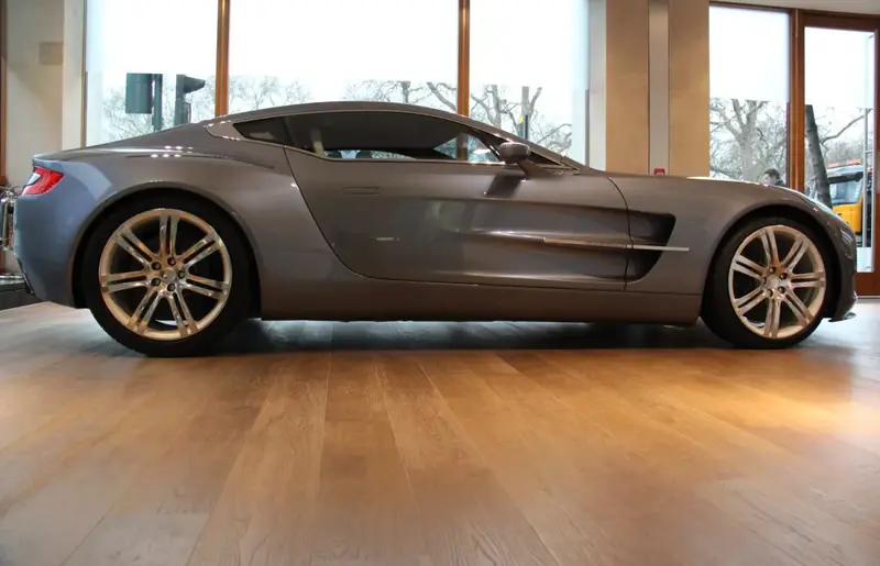 Aston Martin One-77 - 6