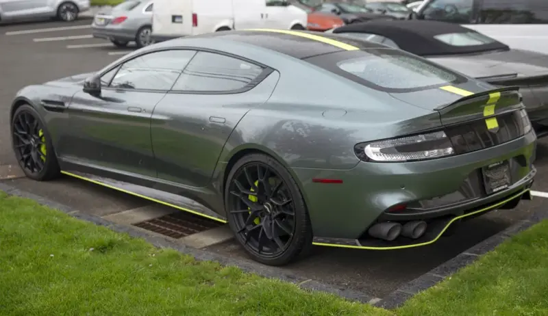 Aston Martin Rapide - 2