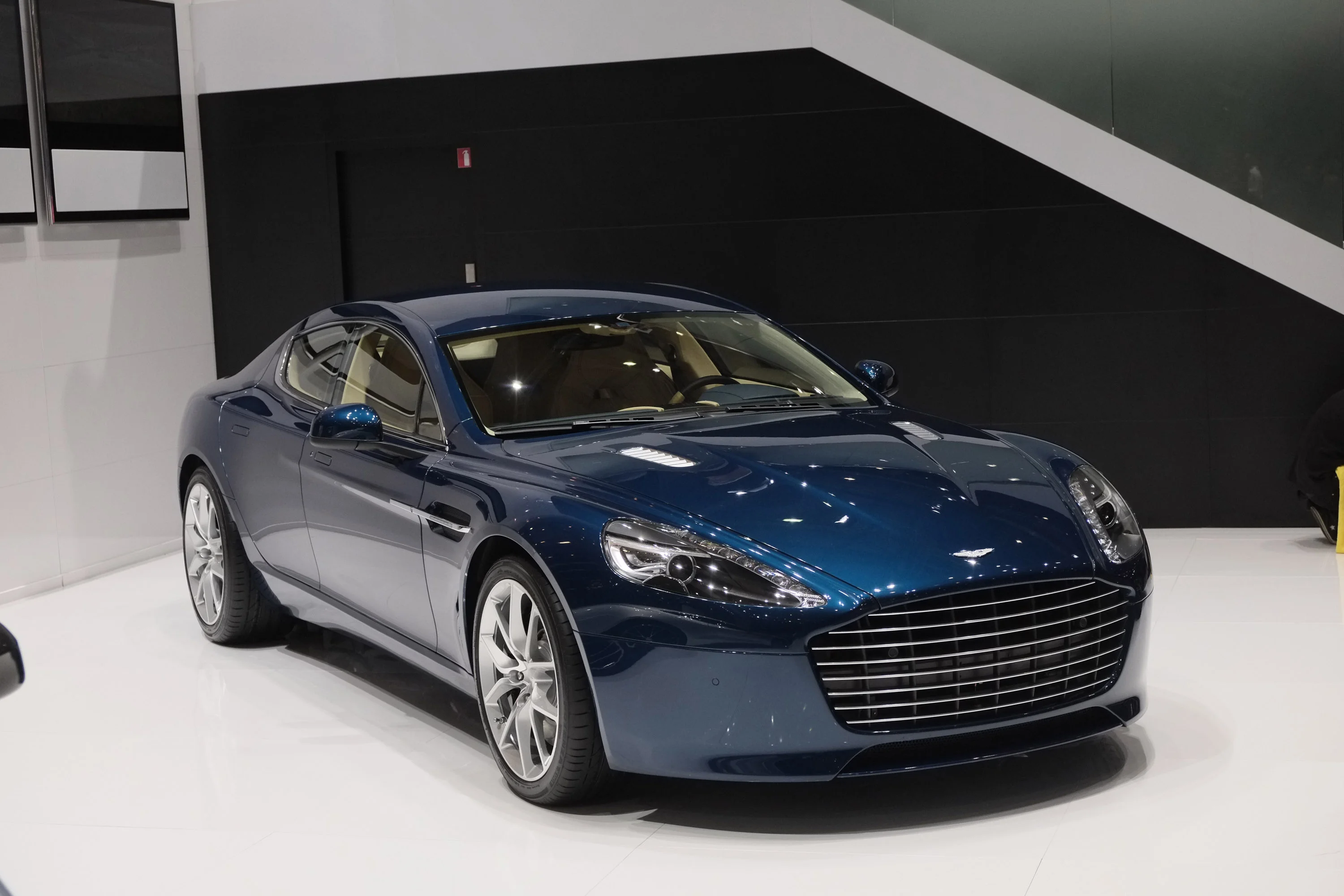 Aston Martin Rapide Rapide