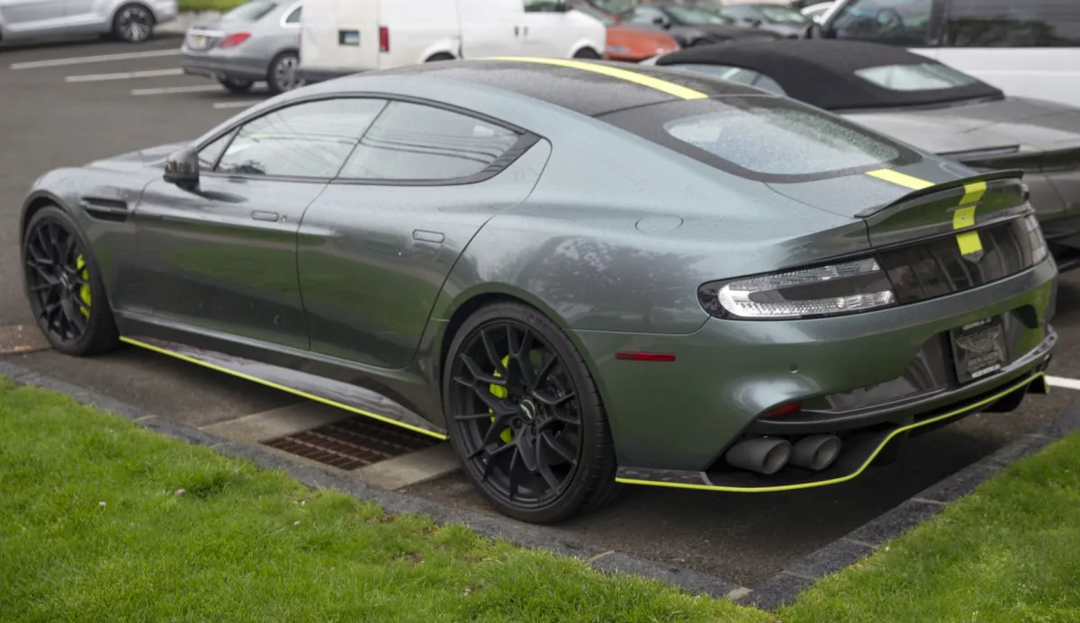 Aston Martin 2