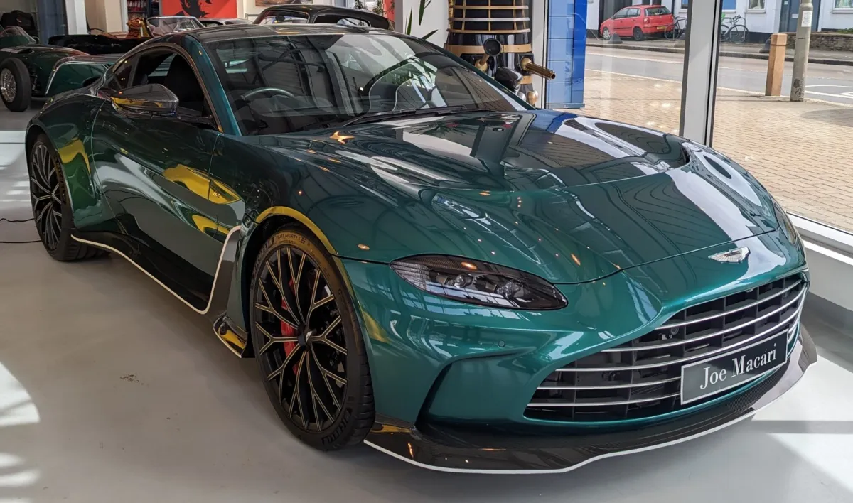 Aston Martin - 2