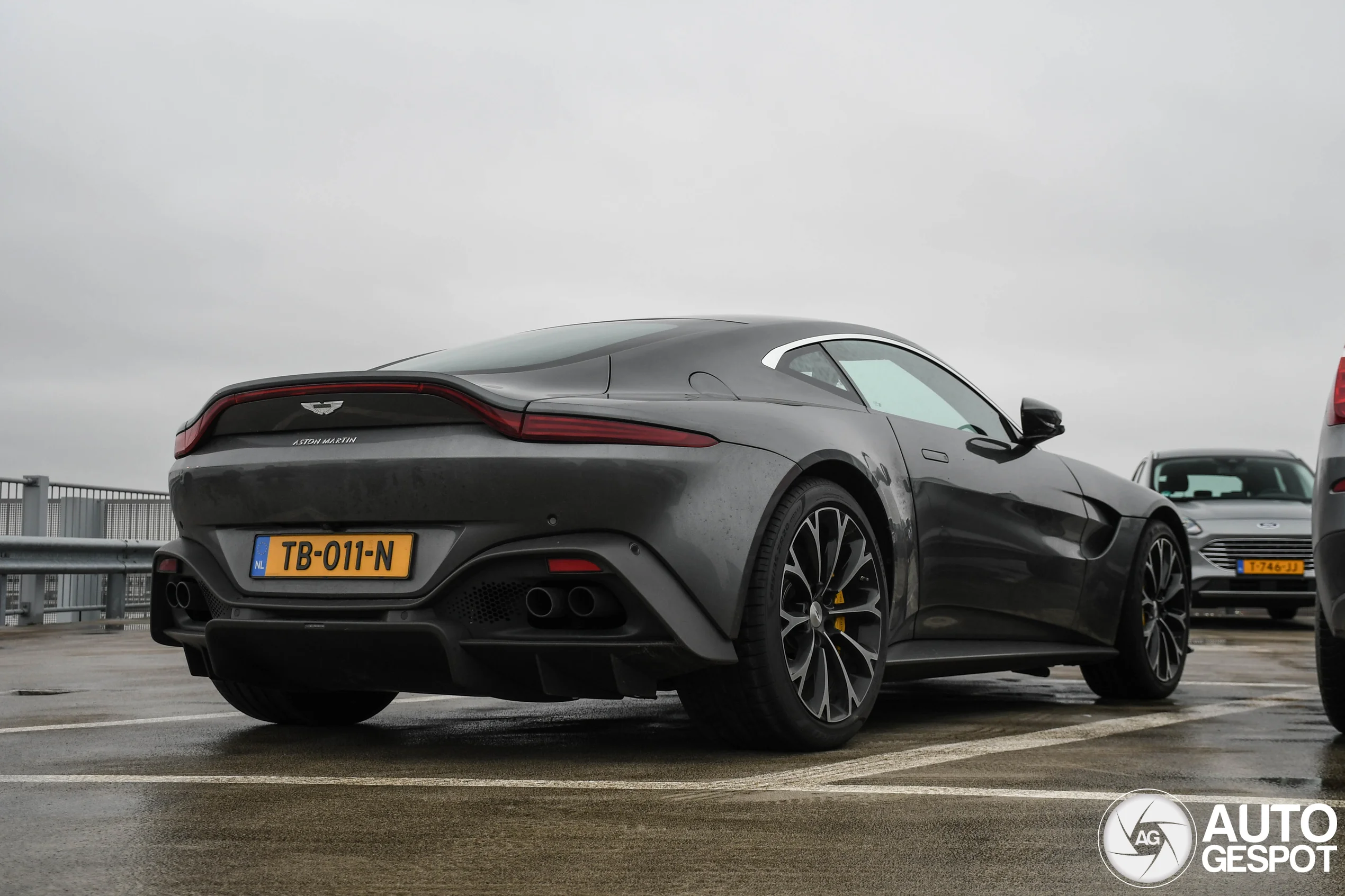 Aston Martin V8 Vantage V8 Vantage (2018)