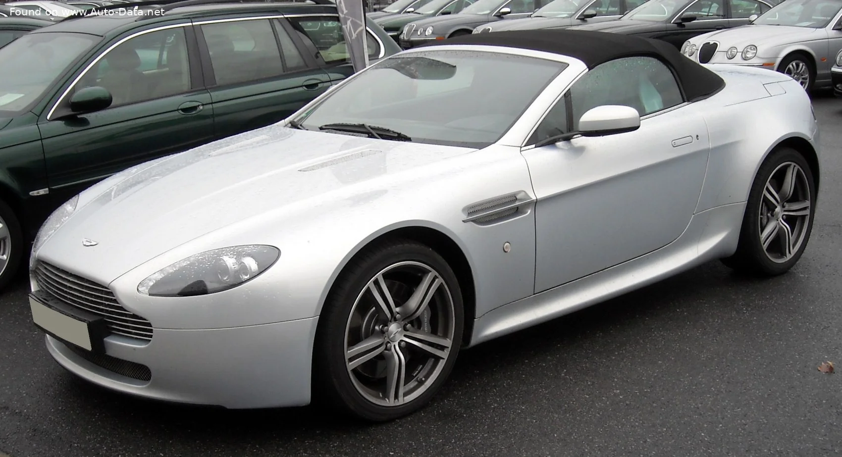 Aston Martin V8 Vantage V8 Vantage Roadster (2005)