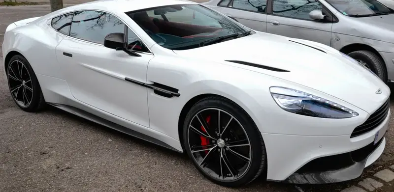 Aston Martin Vanquish V12 Vanquish
