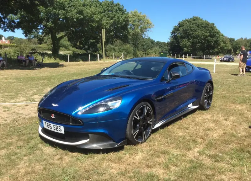 Aston Martin Vanquish Vanquish S II