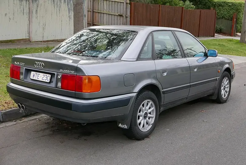 Audi 100 - 2