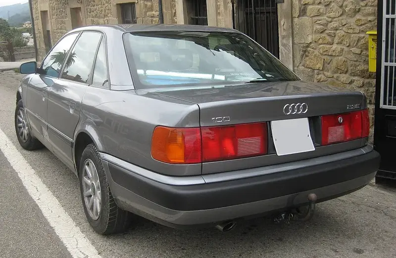 Audi 100 - 5