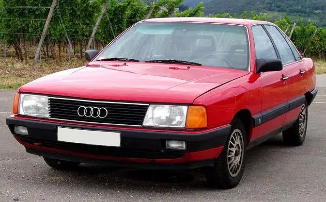 Audi 100 - 4