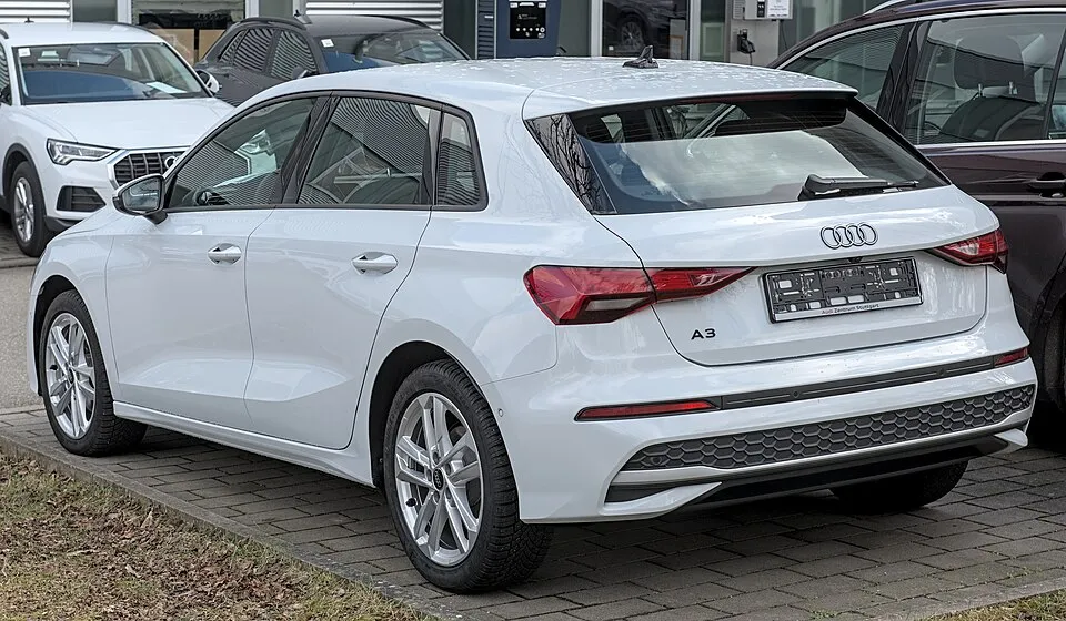 Audi 3