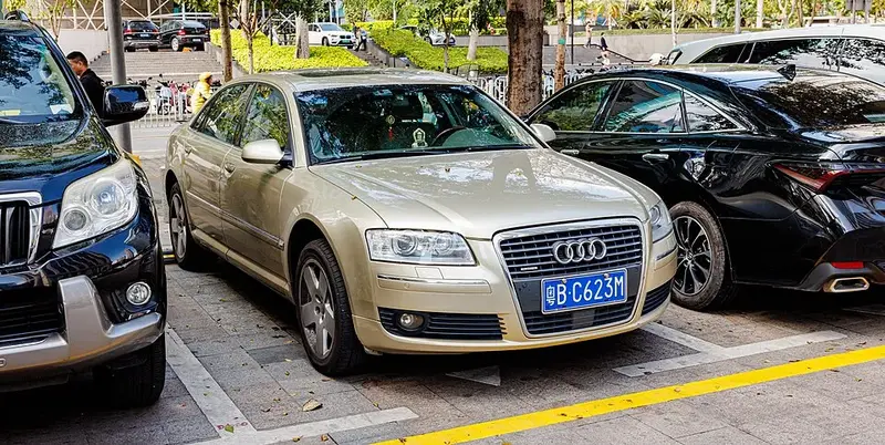 Audi A8 - 3