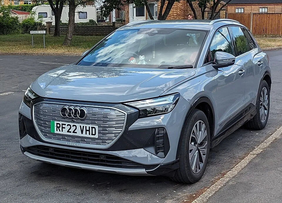 Audi Q4 e-tron - 2